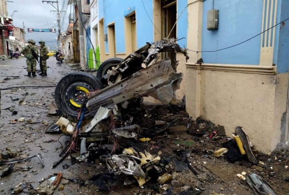 Asciende a 16 el número de heridos por la explosión de un carro bomba en Colombia