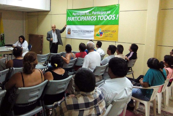 Juramentan a cinco nuevos patronatos sampedranos