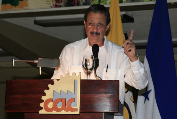 Villeda: 'No me voy a pelear con la libre empresa, creo en ella”