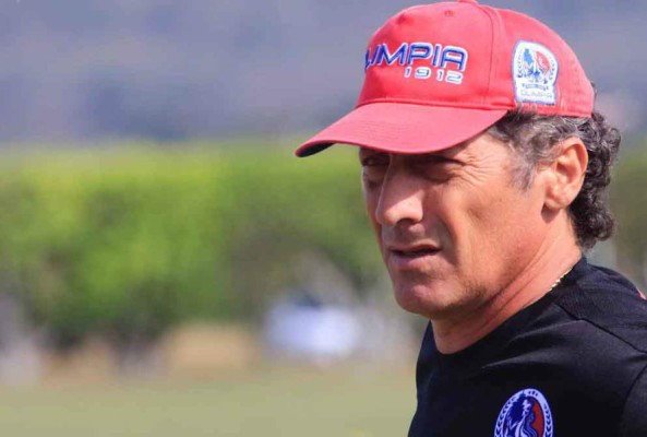 Pedro Troglio: 'Soy muy feliz en Honduras, me siento como cuando estaba en Argentina'