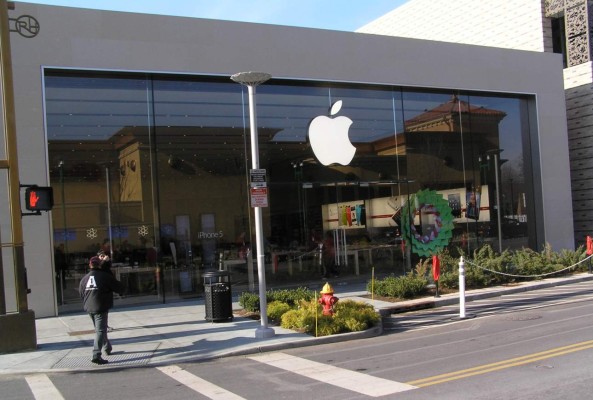 Apple Store pierde la batalla ante el primer gran ciberataque