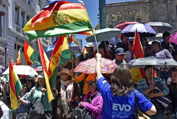 Evo afirma estar dispuesto a ir al balotaje pese a reivindicar victoria electoral