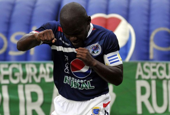 'Tyson' Núñez nació para jugar y a sus 42 años juega para vivir