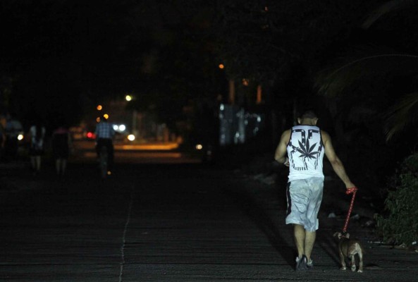 Habitantes del barrio Barandillas piden iluminación y patrullajes continuos