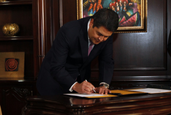 Transparencia Internacional supervisará licitaciones públicas en Honduras