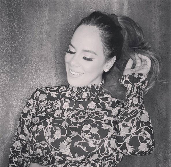 A pesar de no estar en la pantalla, la guapa Paola Lazzaroni sigue ganándose el cariño de sus seguidores a través de sus redes sociales.