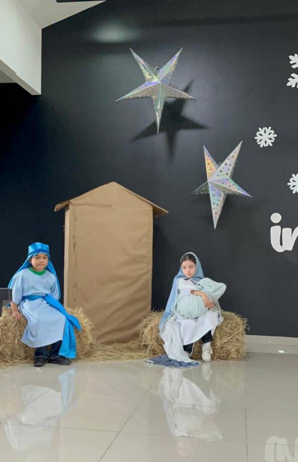El Instituto San Vicente de Paúl realiza dinámica presentación navideña