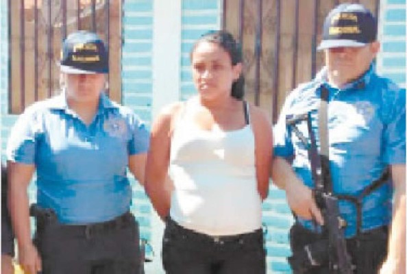 Cae mujer acusada de trata de personas