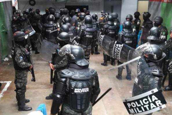 Registros en cárceles evidencian que varios reos aún viven 'de lujo”