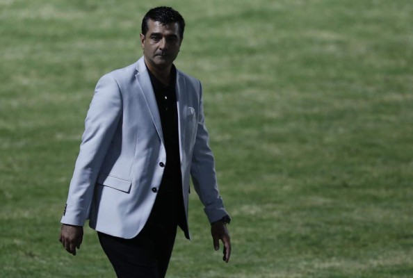 Diego Vázquez no dio la cara tras perder ante Olimpia