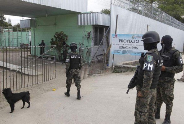 Menores de Renaciendo tratan de escapar y toman como rehenes a empleados