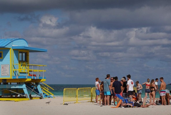 Tiburón ataca a niño de 9 años en playas de Miami