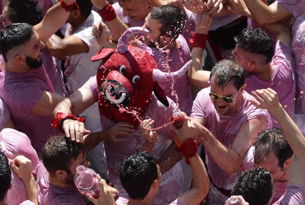 Pamplona empieza sus festejos de San Fermín