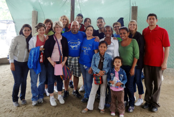 Niños de EUA se solidarizan con escolares sampedranos