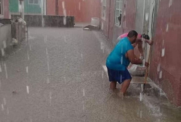 Fuertes lluvias y vientos se registran por ingreso de frente frío a Honduras