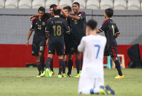 México se mete en cuartos con sólido triunfo ante Italia