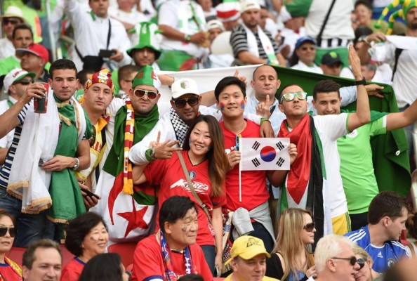 Argelia golea a Corea del Sur y sigue soñando con los octavos