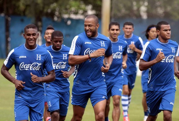 Las 10 dudas de Honduras a 10 días para el debut en Brasil