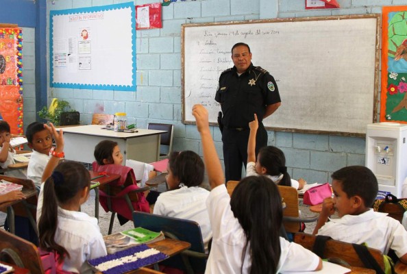 Pretenden alejar de pandillas a 12,000 niños de San Pedro Sula