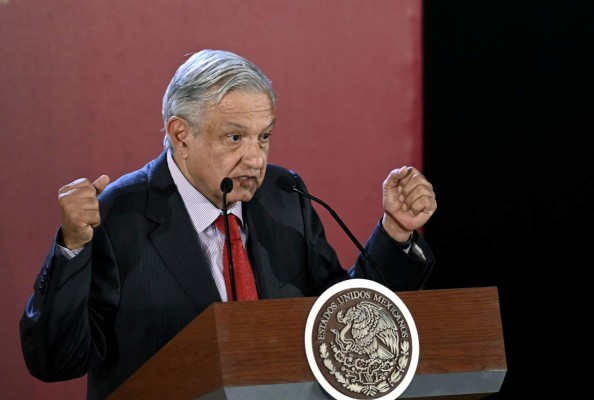 López Obrador defiende trato con EEUU tras críticas dentro del partido