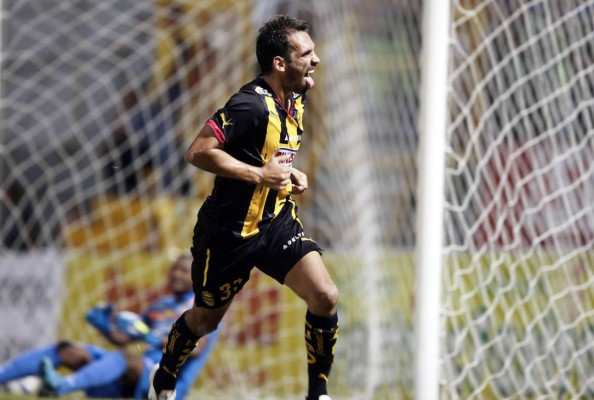 Real España golea a Marathón y da un paso gigantesco a semifinales