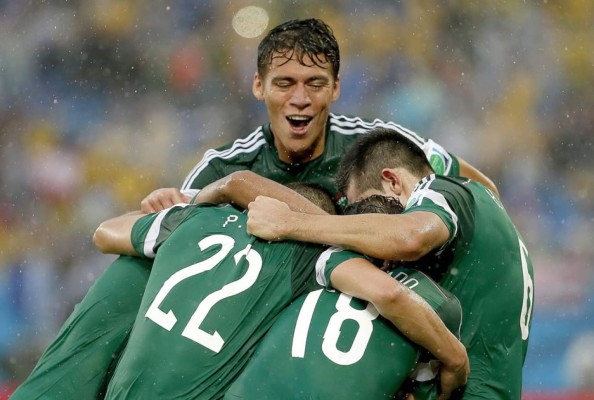 México se estrena en el Mundial con una victoria sobre Camerún