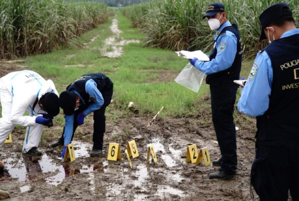Encuentran muertos a albañil y a su amigo en carretera a Dos Caminos
