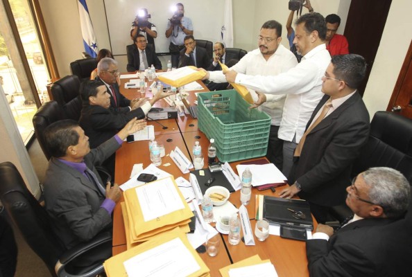 Finaliza plazo para que notarios se autopropongan como candidatos a la Corte