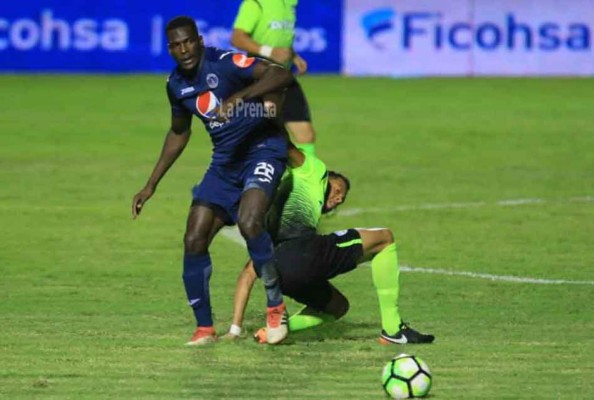 Motagua se queda con el liderato y clásico en repechaje