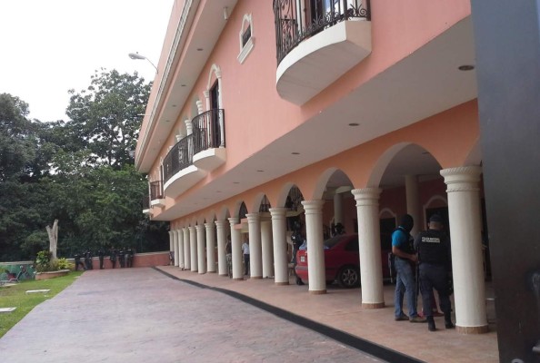 Solicitan en Honduras alerta roja contra los hermanos Valle