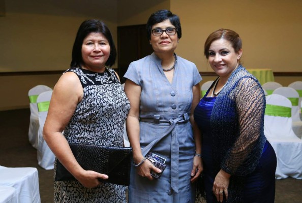 Homenaje al doctor Miguel Ángel Aguiluz