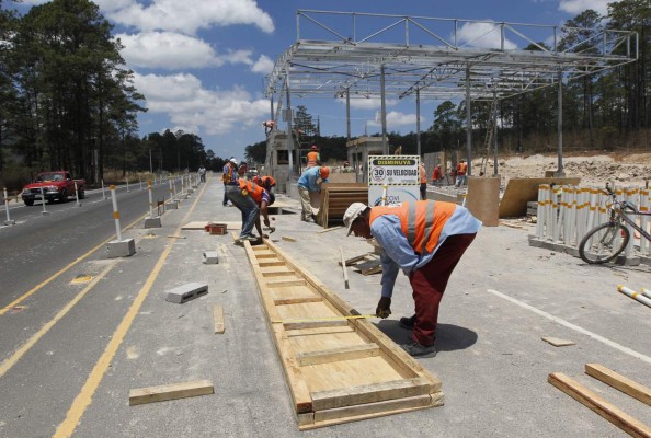 Comienza construcción de casetas de peajes en la CA-5