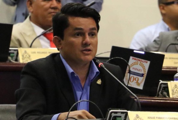 Piden en el Congreso convocar a una asamblea Constituyente