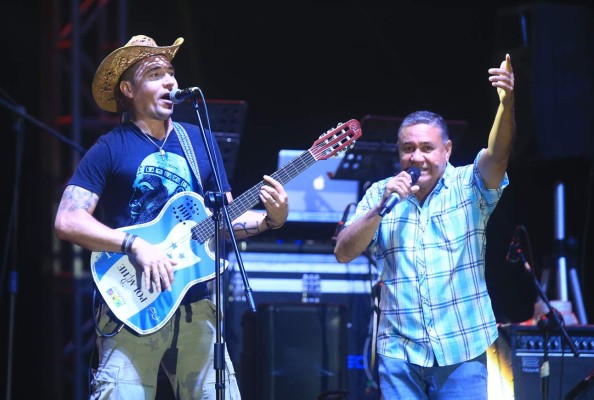 Sampedranos le dan la bienvenida a la Feria Juniana