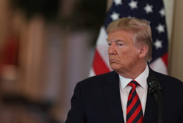Trump tilda de 'ridículas” filtraciones en medio de escándalo en EEUU