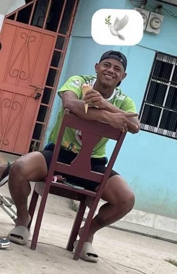 Lester era quien manejaba el turismo y su cuerpo quedó sin vida en el asiento del conductor.