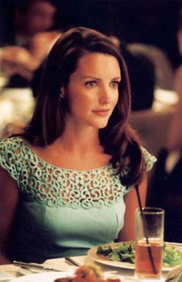 Por otro lado, Kristin Davis le dio vida a la dulce y elegante Charlotte York. Su personaje soñaba con encontrar un 'príncipe azul' y era la más recatada de las cuatro chicas. Tras su participación en la serie, consiguió varios papeles en otras producciones de Hollywood.