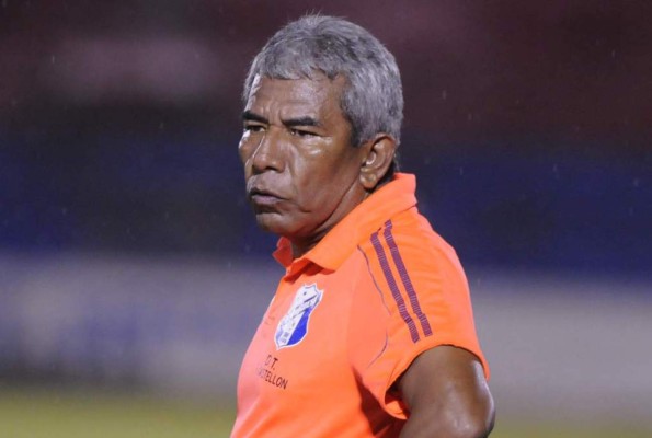 'He renunciado tres veces y no me han dejado ir': Héctor Castellón