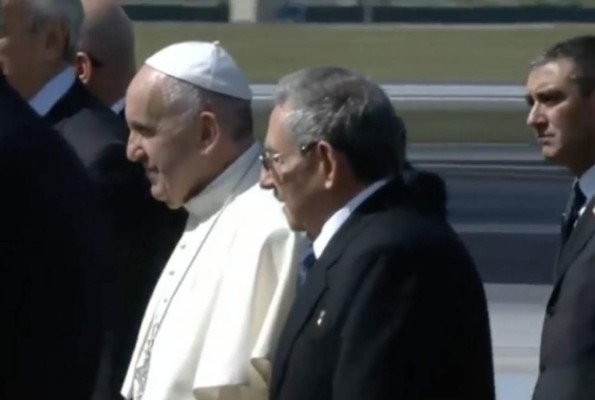 El Papa llega a Cuba para histórico encuentro con el patriarca Kiril