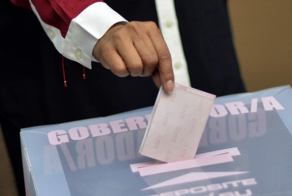 Mexicanos votan en elección local que anticipa presidenciales de 2018