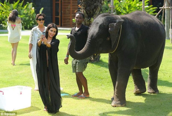 Kim quiere adoptar a niña