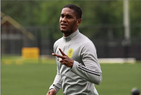 La MLS pospone partido del Nashville de Brayan Beckeles por contagio de cinco jugadores