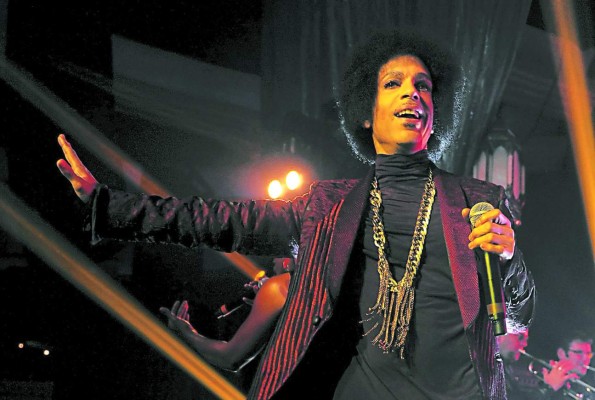 Prince tenía problemas financieros