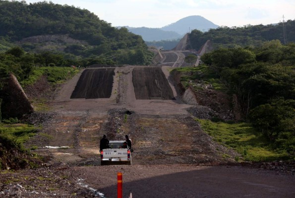 Empresarios ven lenta la ejecución de proyectos de infraestructura