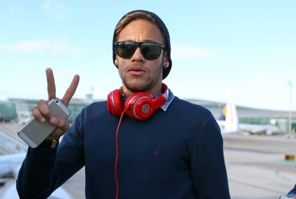 Neymar viajó a Brasil con el permiso del Barcelona