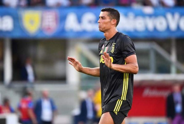 Foto familiar de Cristiano Ronaldo provoca el enojo en Real Madrid