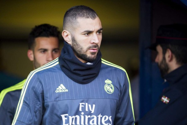 Benzema estará tres semanas de baja por lesión