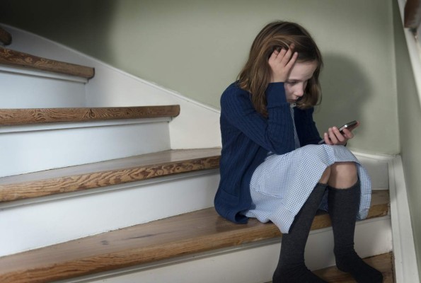 Cómo ayudar a un niño víctima de ciberacoso