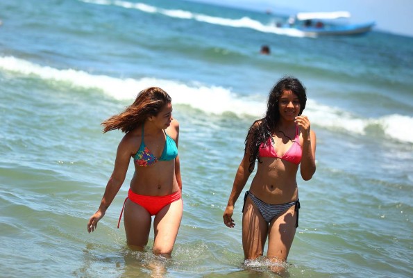 La belleza femenina encantó en las playas y balnearios