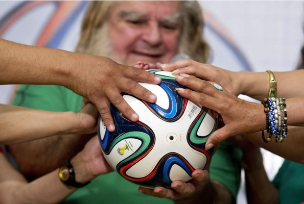 El Brujo Mayor predice que México ganará en el debut y pasará a cuartos